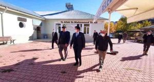 Kaymakam Önder Koç, cemevini ziyaret etti, talepleri dinledi