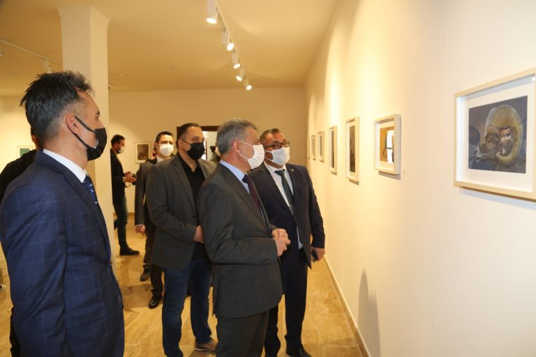 Tunceli’de “Necefli Maşrapa Serisi: Hayvan Krallığı-II” sergisi 