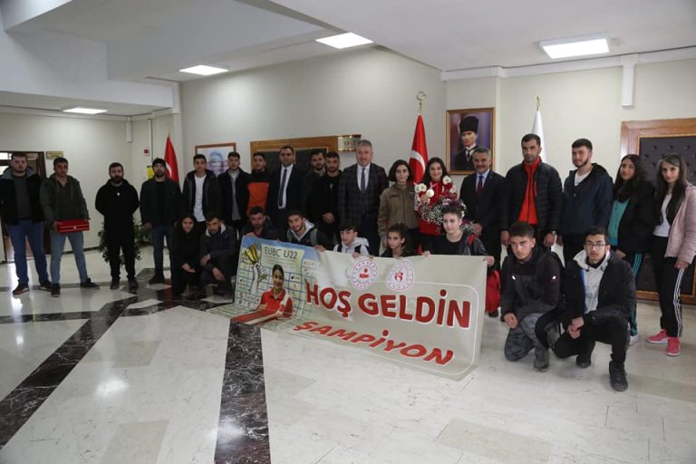 Avrupa Boks Şampiyonu Erivan Barut, Memleketi Tunceli’de Coşkuyla Karşılandı