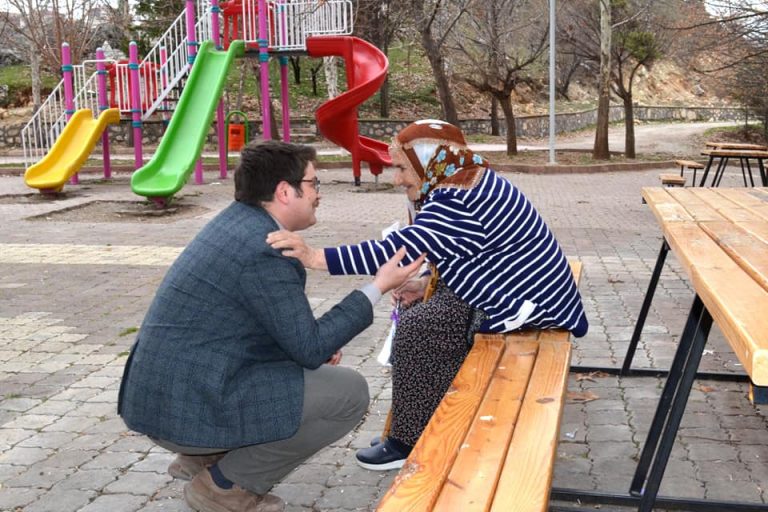 Kaymakam Önder Koç Çemişgezekli Kadınların Gününü Kutladı