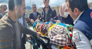 Elazığ’da otomobil takla attı: 2 yaralı