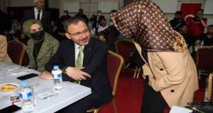 Bakan Kasapoğlu, Elazığ’da gençlerle bir araya geldi