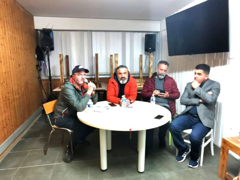 Gazeteci Ercan Topaç, Fransa’da düzenlenen panele konuşmacı olarak katıldı