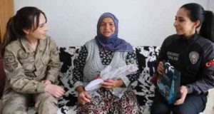 Tunceli Valisi Özkan, Anneler Gününde Şehit Annelerini Unutmadı