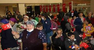 Ukrayna’dan tahliye eden Ahıska Türkleri Elazığ’a getirildi