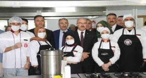 Fırat Üniversitesi’nde aşçılık mutfağı açıldı