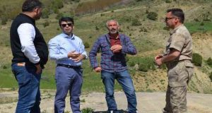 Pülümür Kaymakamı Emrah Uzun vatandaşlarla bir araya geldi