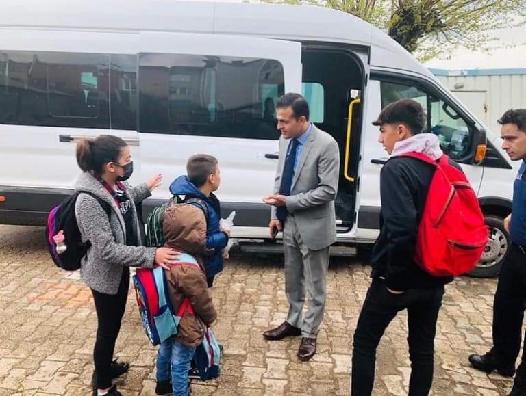 Nazımiye Kaymakamı Tutkan, okul servislerini denetledi