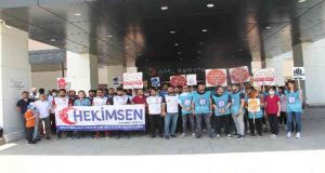 Sağlık çalışanları, 3 doktorun darp edilmesini kınadı