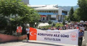 Tunceli’de Koruyucu Aile Günü nedeniyle yürüyüş düzenlendi