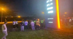 Elazığ’da minibüs tabelaya çarptı: 1 ölü, 1 yaralı