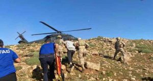 Hozat”ta rahatsızlanan vatandaş, jandarma helikopteri ile Elazığ’a sevk edildi