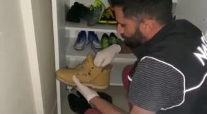 Ayakkabı içerisine zulalanmış uyuşturucu ele geçirildi: 2 gözaltı