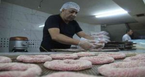 Elazığlı pasta ustasının yaptığı frambuazlı simit büyük ilgi gördü. patent başvurusunda bulunuldu