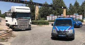 Tır şoförü direksiyon başında ölü bulundu