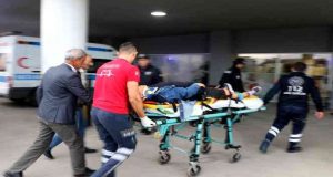 Ovacık’a gitmek için Bursa’dan yola çıkan minibüs Refahiye ilçesinde kaza yaptı: 21 kişi yaralandı