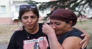 Tunceli’de odunlukta yaşayan anne ve engelli oğlu için Valilik sıcak yuva kurdu