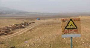 Kuraklığın en net fotoğrafı: “Suya girmek yasaktır” yazısı var, su yok