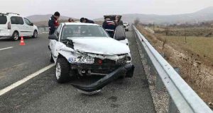 Elazığ’da trafik kazası: 4’ü çocuk 7 yaralı