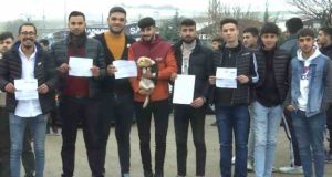 Modifiye araç sahipleri, bir araya gelerek yedikleri cezaları sergiledi