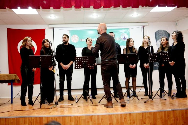 Pertek ilçesinde”Şarkılar Bizi Söyler, Biz De Şarkı Söyleriz” konseri