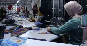 Usta öğretici kadınlar depremzedeler için canla başla için çalışıyor