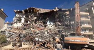 Elazığ’da ağır hasarlı bina sayısı 7 bini geçti