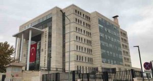 Elazığ’da oğlunu ve gelinini pompalı tüfekle yaralayan baba yakalandı