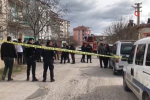 Elazığ’da bir evde 6 kişi ölü bulundu
