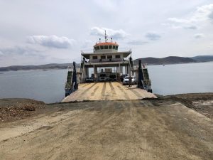 Sis dağıldı, Çemişgezek – Elazığ arası feribot seferleri yeniden başladı. Balıkçılar faaliyetlerini güçlükle yürüttü