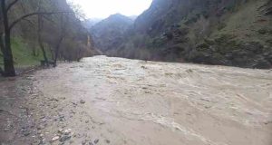 Tunceli’de yoğun yağış nedeniyle Munzur ve Pülümür çayları taştı