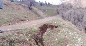 Tunceli İl Özel İdaresi, sağanak yağışın tahribatını gidermek için çalışmalarını sürdürüyor