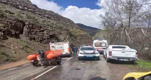 İçerisinde 3 kişinin bulunduğu araç Munzur Nehri’ne uçtu, arama çalışmaları sürüyor