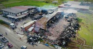 Elazığ da yanan tavuk fabrikası gün ağarınca havadan görüntülendi