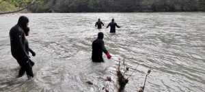 Munzur çayına düşen 3 genç, 55 kilometrelik alanda titizlikle aranıyor