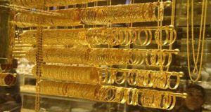 Durgun bir dönem geçiren kuyumcular, gurbetçileri ve düğün sezonunun açılmasını bekliyor