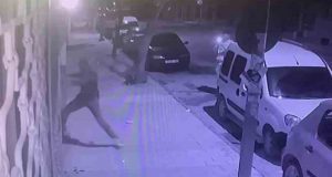 Elazığ’da bir garip olay: Biri kırdı, diğeri kaydetti