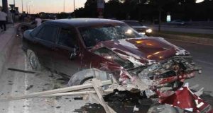 İki otomobil bir kamyon ve iki motosikletin karıştığı kazada 4 kişi yaralandı