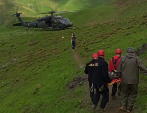Çoban yaylada kalp krizi geçirdi. Hastaneye Askeri helikopter yetiştirdi