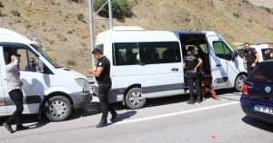 Erzincan -Tunceli kavşağında, Kılıçdaroğlu’nun konvoyunda kaza! 4 kişi yaralandı