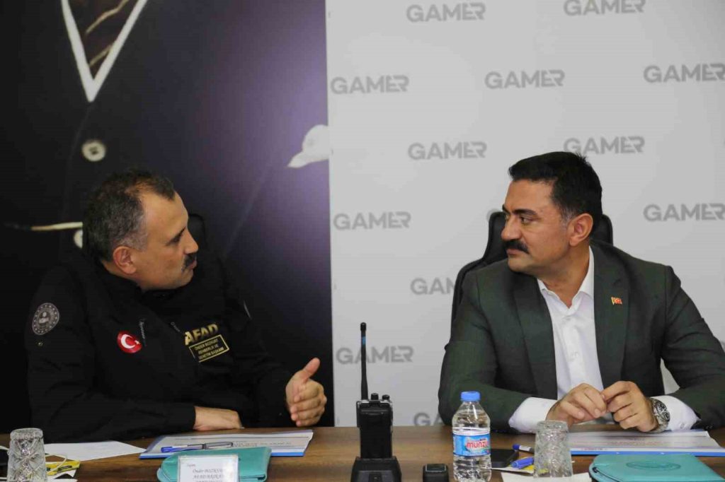 Tunceli’de Depreme Hazırlık Toplantısı Yapıldı