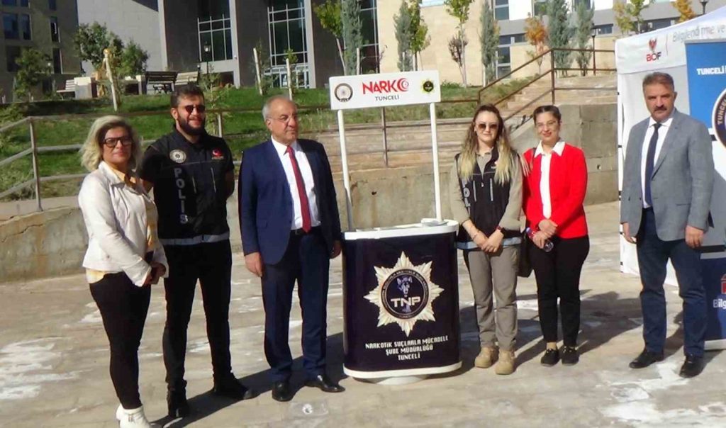 Tunceli Emniyet Müdürlüğünden öğrencilere bilgilendirme