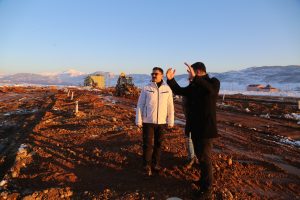 Tunceli’de konteyner kentler kuruluyor. Vali Bülent Tekbıyıkoğlu çalışmaları yerinde inceledi
