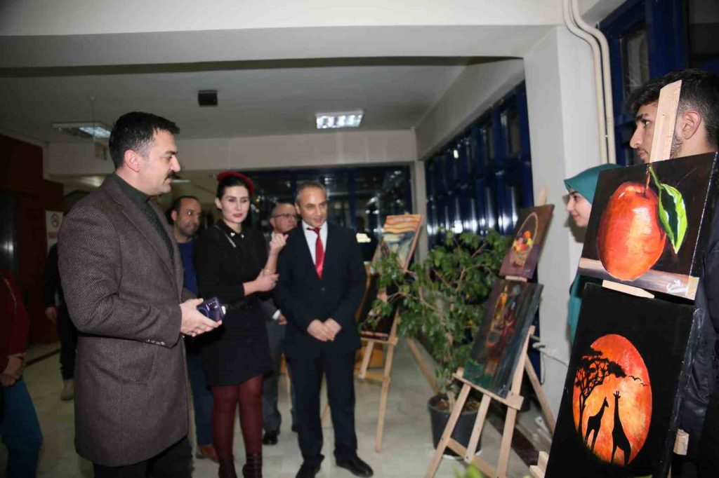 Tunceli’deki sergi ve konser büyük beğeni topladı