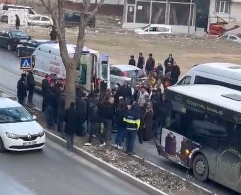 Elazığ’da otobüsün çarptığı çocuk ağır yaralandı