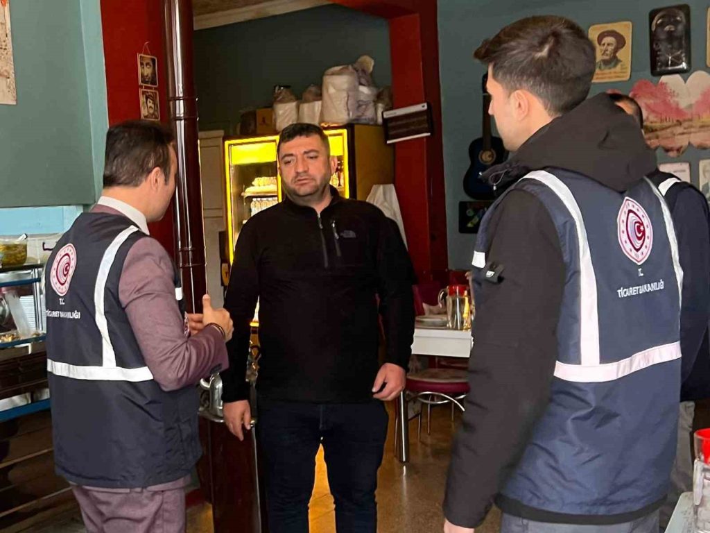 Tunceli’de fahiş fiyat ve etiket kontrolleri devam ediyor
