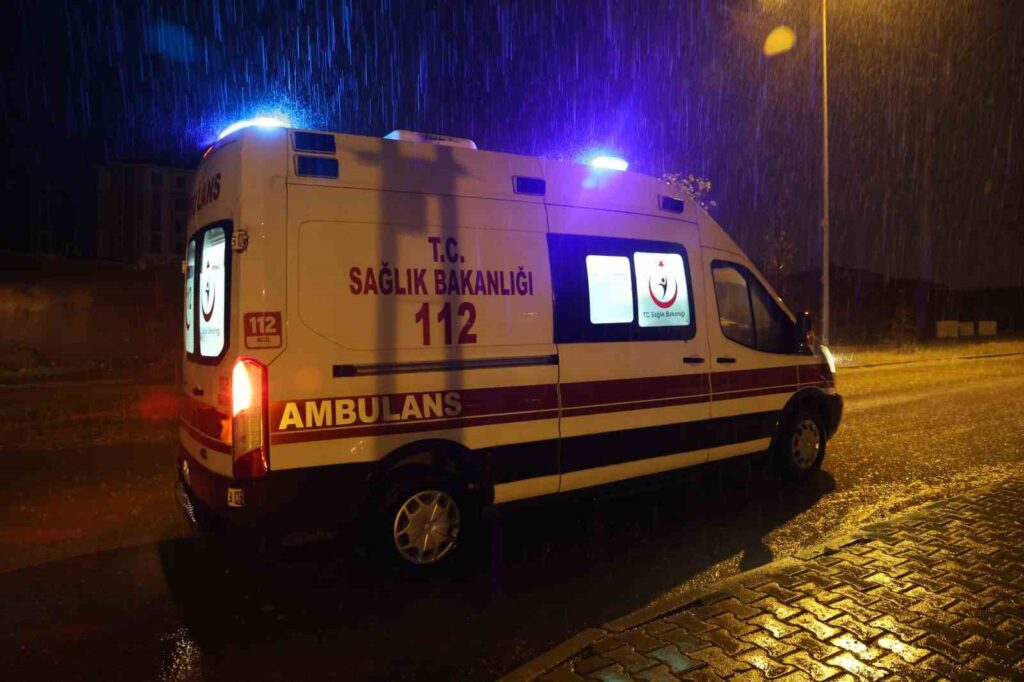 Elazığ’da şantiyeye yıldırım düşmesi sonucu bir işçi ağır yaralandı