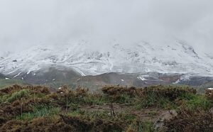 Pülümür’ün yüksek kesimleri beyaza büründü