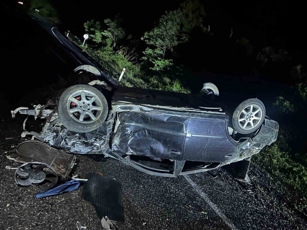 Elazığ’da otomobil takla attı. Kazada 1 kişi  yaşamını yitirdi