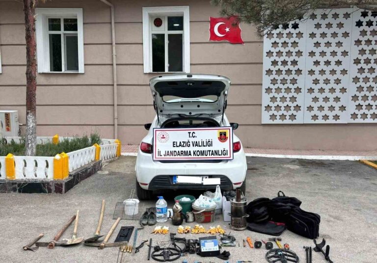 Elazığ’da sit alanı olan bölgede kazı yapan 5 kişi yakalandı